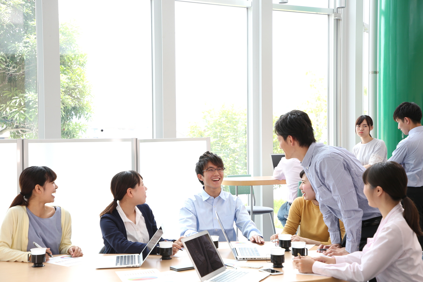 転職12回の男が実践!どんな職場でも通用する会議術