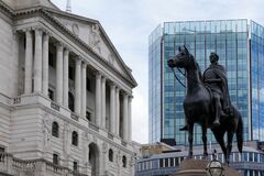 英成長戦略「トラスノミクス」 費用対効果が不明瞭