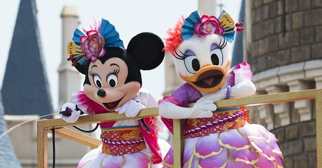 東京ディズニーの舞台ウラ…休憩室で飛び交う女性たちの「あまりにエゲツない会話」
