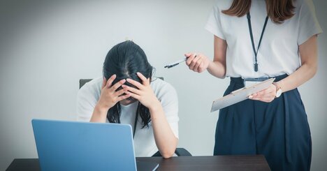 無能な上司は「なんでミスしたの？」と聞く。では“有能な上司”は、どう聞いている？
