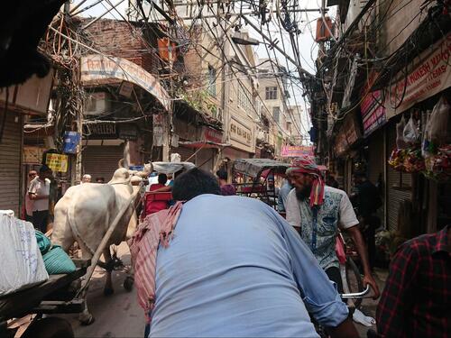 インドの交通事情もバングラデシュに負けず劣らずで、まるでマリオカートのようだった（提供=筆者）