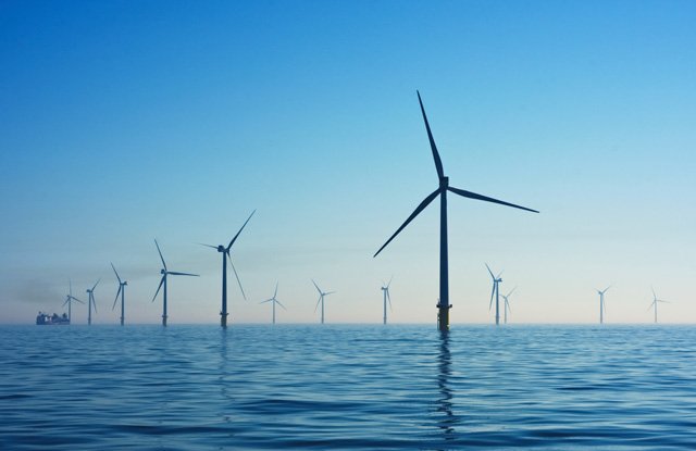 英国は世界最大の洋上風力発電を有している