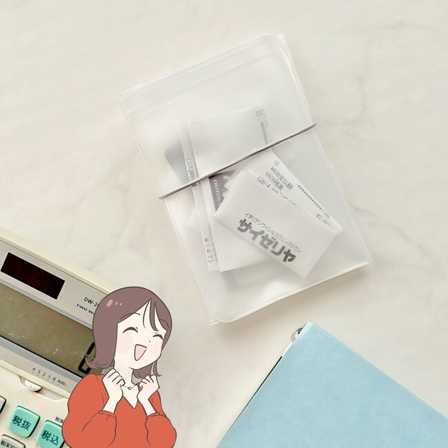 家族の診察券が90枚入った…！ダイソーの「仕分けできるポーチ」ごちゃごちゃ小物をスッキリまとめられて天才！