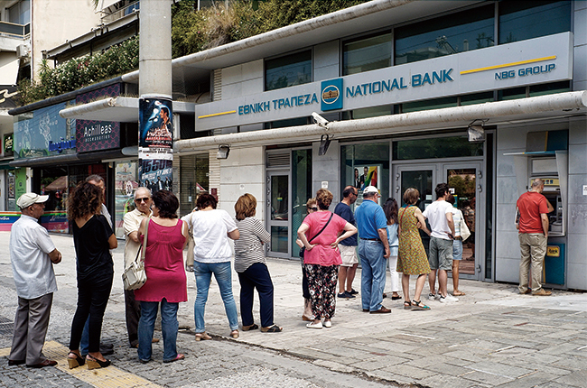 ギリシャの次の危機シナリオ <br />くすぶるマネー大逆流リスク