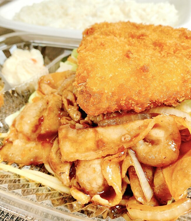 「やるじゃん!」「本当に世界一うまい」ほっともっとの“よくばりすぎる弁当”おかず2種盛りでまんぞく感がスゴい!「アツアツでした」
