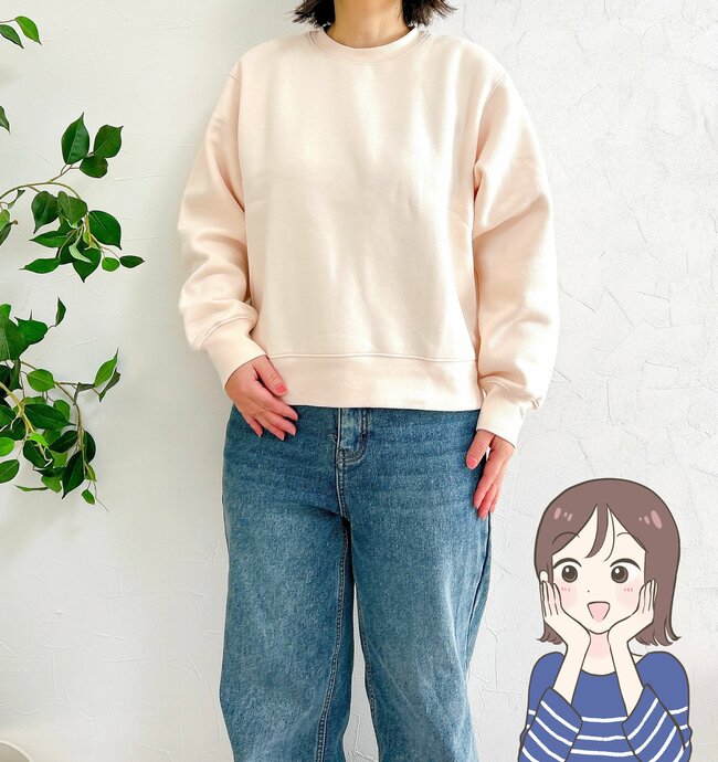 「着心地良すぎて追加購入」「3着目です」ユニクロCの“スウェットみたいなニット”楽ちんなのにオシャレ！「キレイに着こなせます」