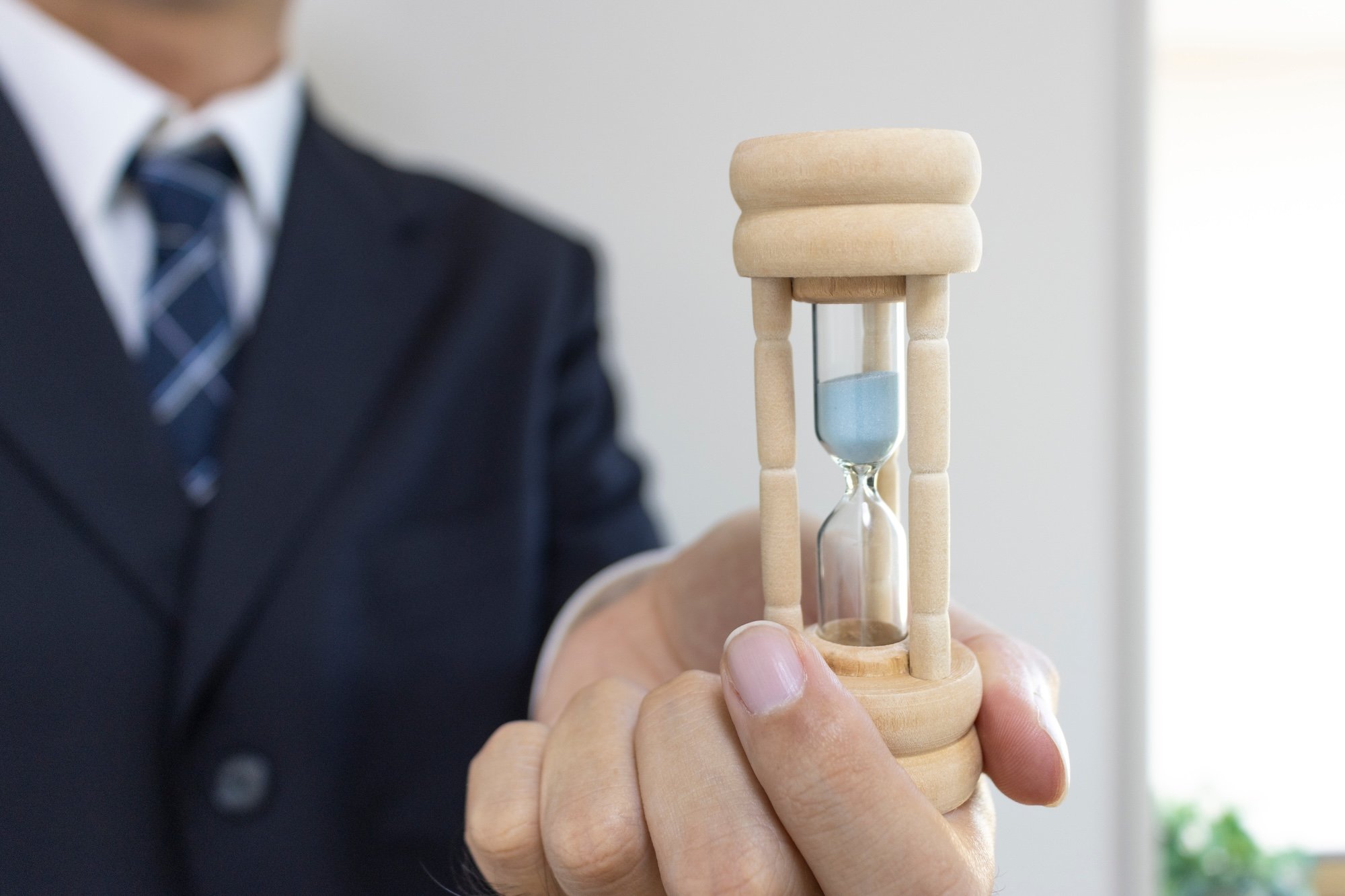 30歳を超えたら「時がたつのが早い」と感じてしまう理由・ベスト1