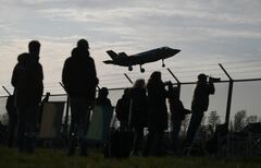 欧州が構築急ぐ「軍産複合体」 投資家にも好機