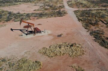 米国産原油の欧州向け輸出が急増、ウクライナ戦争で