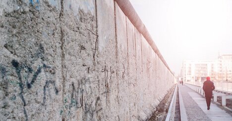 【冷戦の象徴】昨日までの「同盟国」が最大の敵に…ヨーロッパを分断した「鉄のカーテン」とは