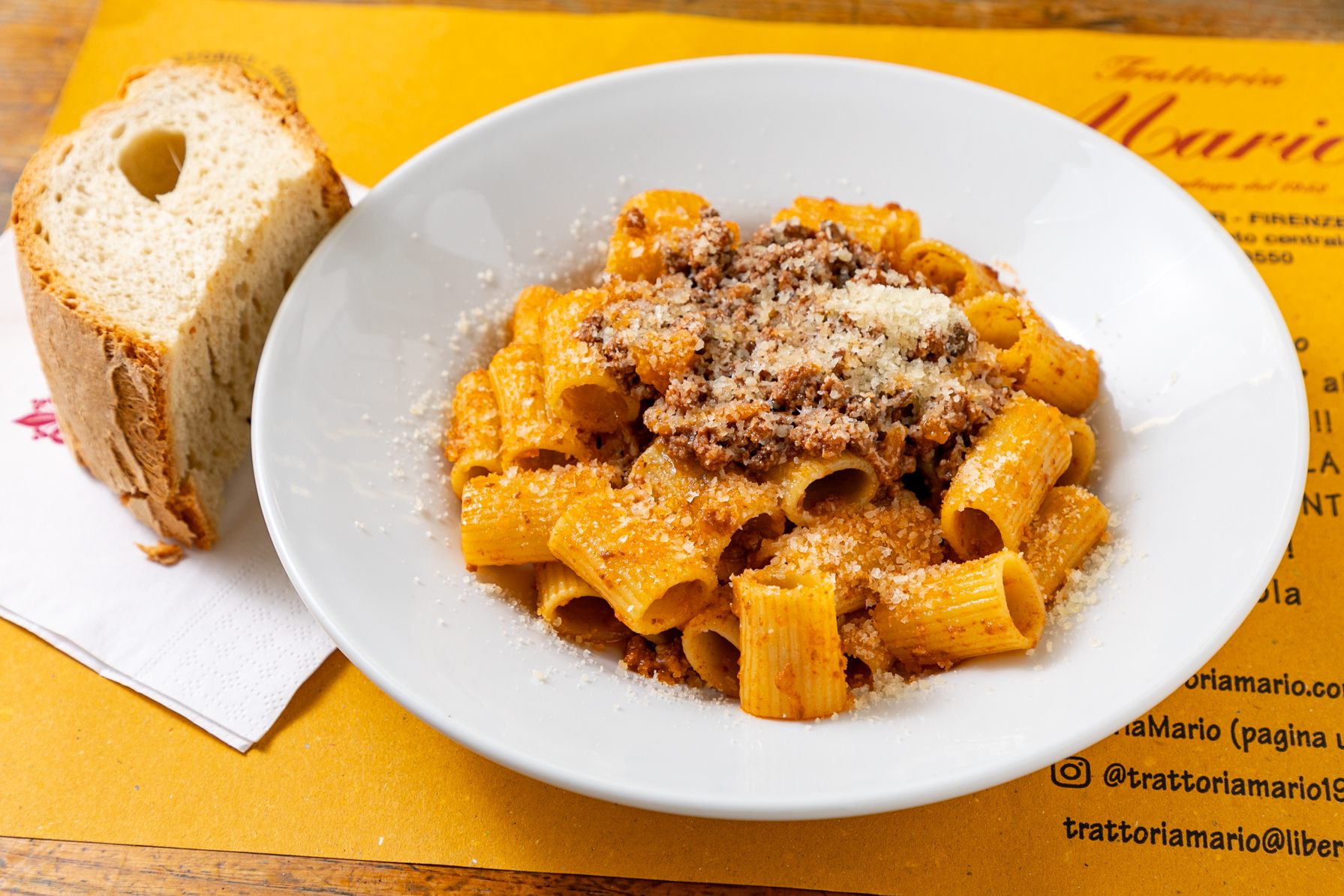 イタリアと日本のカルボナーラは全く別物!?本場で人気不動のパスタ&リゾットを食べる!