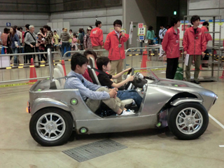子どもが「本物のクルマ」を、再び運転する日――ダットサン「ベビー」が映し出す日本特有の自動車社会の姿とは