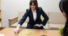 外国人初の女性棋士が日本でプロを目指した理由