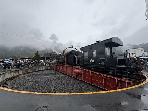 鬼怒川温泉の廃墟ホテル群が暗示する「インバウンド依存」の観光地の末路〈注目記事〉