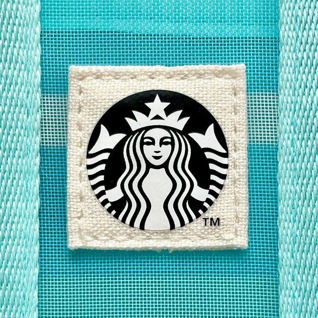 「店頭で見つけて即購入」「最高にかわいい!」スタバの“カップみたいなミニバッグ”可愛すぎて毎日使いたい!「買って良かった!」
