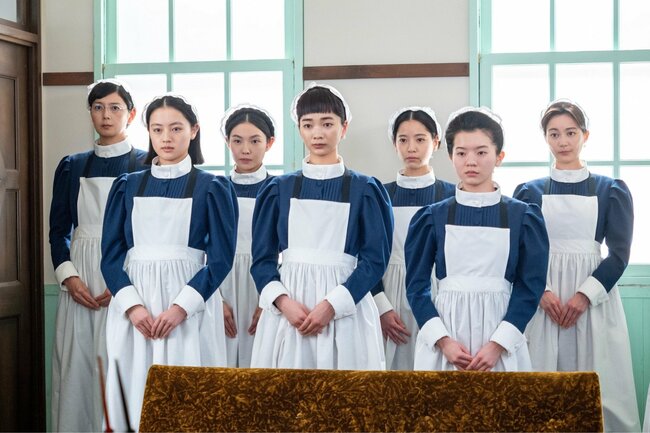 筒井道隆の「大学病院の院長」は善人？悪人？クセありそうな新キャラ続出にワクワク〈風、薫る第31回〉