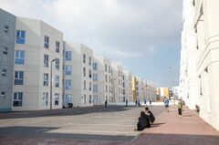 アフガン避難民、家族養うためやむなく帰国も