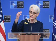 経済制裁でロシアが外交交渉に傾く兆候＝米国務副長官