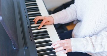 「活用しないのはもったいない!」電子ピアノならではの便利機能とは?