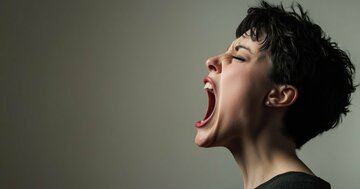 【職場の人間関係】「仕事仲間に嫌われる人」2位は“仕事ができない人”。では、意外すぎる1位は？