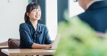 「フィードバックをください」と聞く人は損をしている。指摘が怖くなくなる聞き方とは