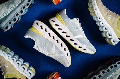 On(オン)はスイス・チューリッヒ発のスポーツブランド。2010年に元トライアスロン世界王者オリヴィエ・ベルンハルト氏らによって設立された。独自のクッション構造「CloudTec(クラウドテック)」で、軽やかな走り心地とデザイン性を両立。現在はランニングだけでなく、アウトドア、タウンユースまで展開し、世界的な人気を誇る。