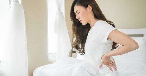 「朝起きると腰が痛い」悩みを解消するたった1つの方法