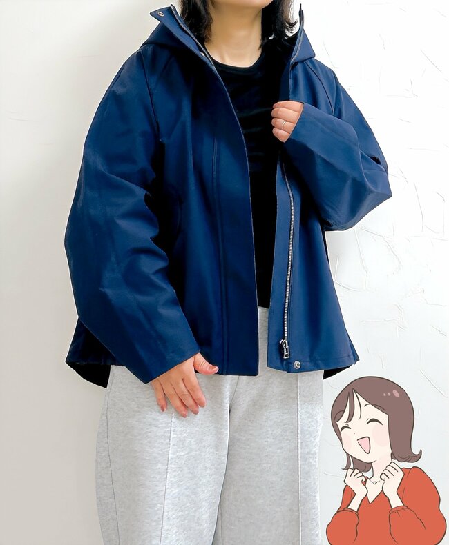 おしりをスッポリ隠せる…！GUの“おしゃれ春アウター”雨の日も使えて万能すぎる！「シルエットが綺麗」「今の時期めちゃくちゃ重宝」
