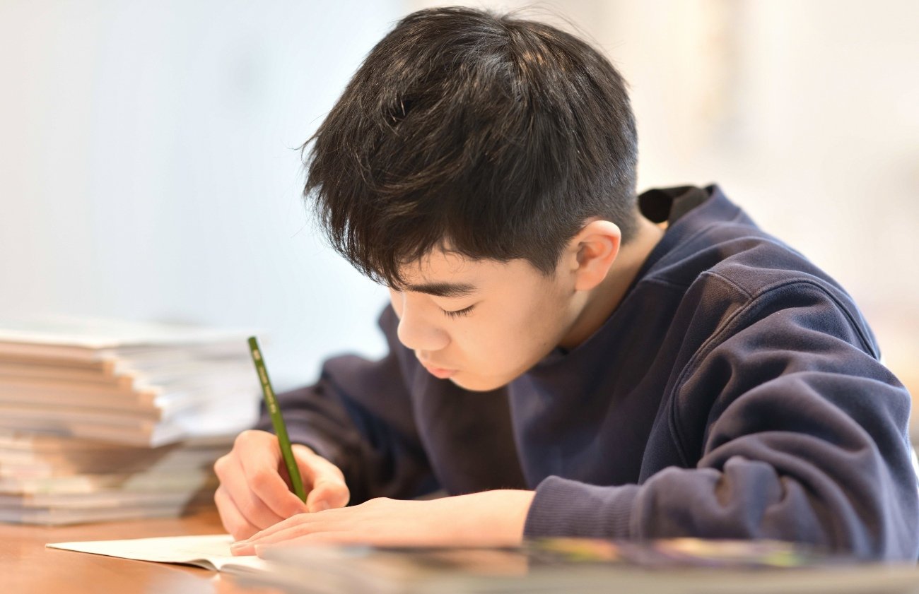 【小児科医が解説】「英語が得意な子」にするために、親がしてあげられる意外なこと・ベスト1