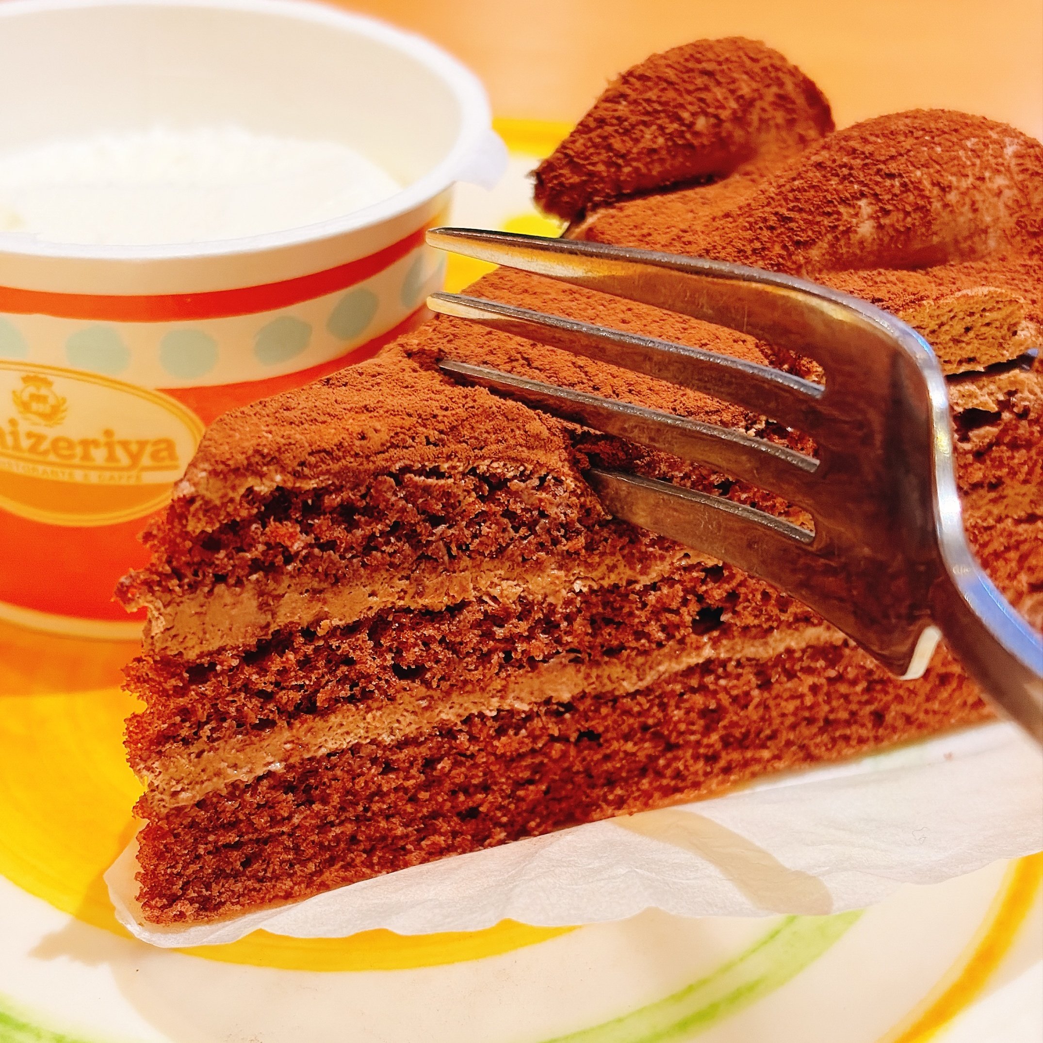 「ワンホール分食べたい」「美味しくて感激した」サイゼリヤの“よくばりデザートセット”幸福感がえげつない!「また食べたい」