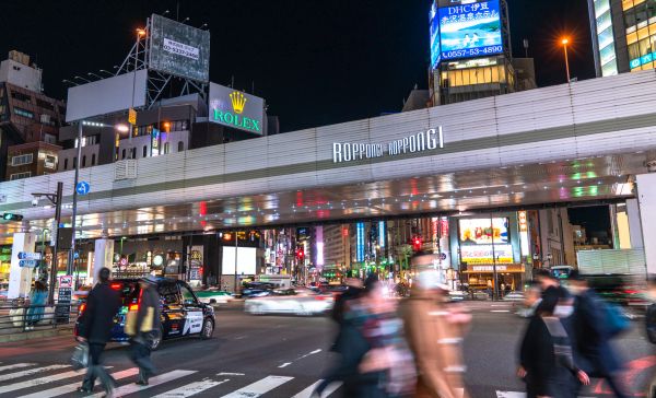 遅れて始まった日本の外出制限、景気・株価にとっての吉凶を占う