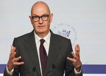 仏政府、議会通さずに歳出削減案を可決の用意も＝財務相