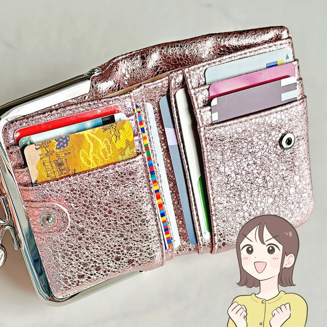 【しまむら】レシートや病院の明細書がすっぽり入って便利！979円の「ポケットたくさん財布」お会計がスムーズになって嬉しい！《購入レビュー》