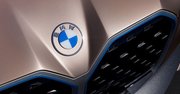 BMW、スターバックス…「シンプルなロゴ」への回帰が進むワケ