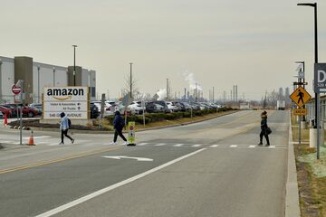 アマゾン、NYの労組結成巡り不服申し立てへ