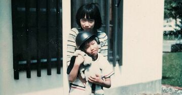 統合失調症を否定して姉を家に閉じ込めた両親、家族はなぜ25年もすれ違い続けたのか?