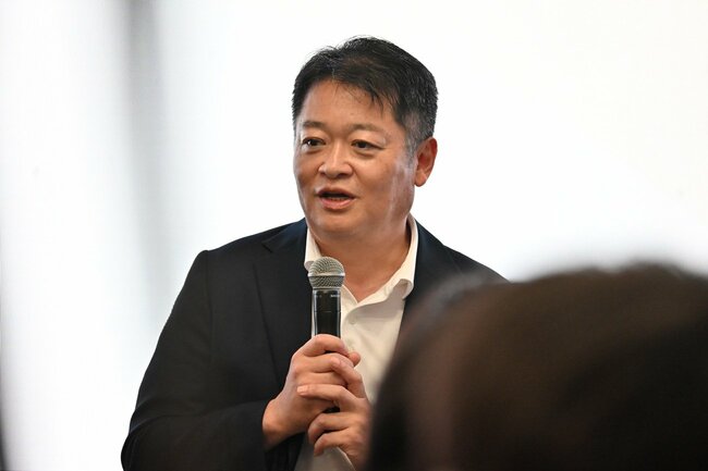 山梨県の長崎幸太郎知事