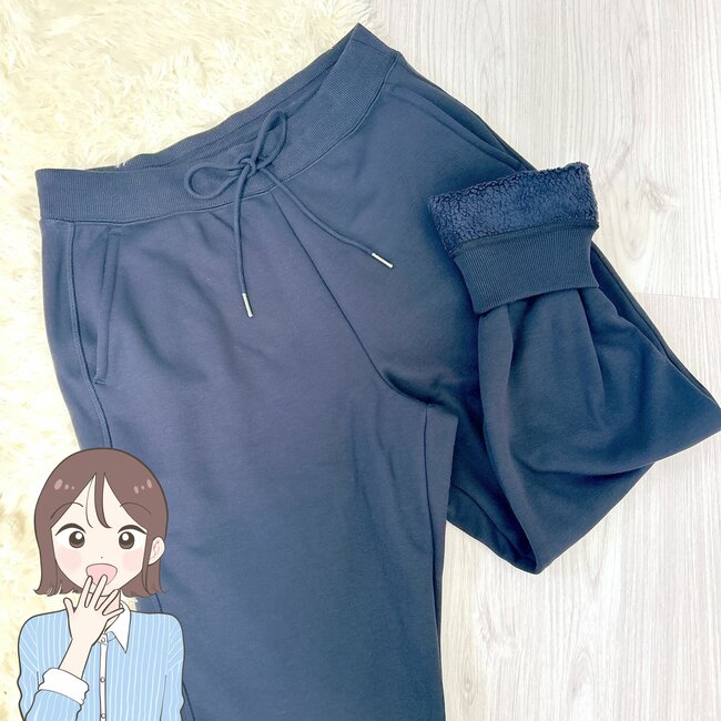 「これ無しで冬は乗り越えられない」ユニクロの“まるで履く毛布”がスッキリ見えして楽ちん!「夫婦でリピート買い」「こんなにも暖かいんだと感動」