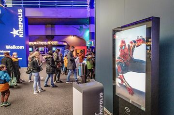 「スパイダーマン」大ヒット、映画館の番狂わせ