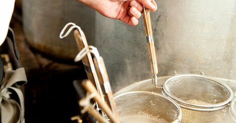 40代タイミーおじさんが「家系ラーメン店」で初バイト！憧れのスープを混ぜて気づいたこと