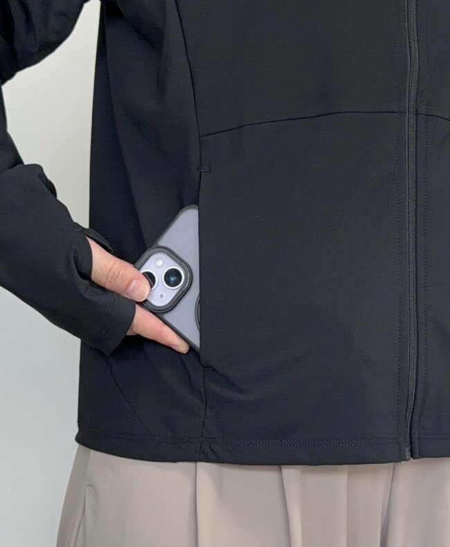 【ワークマン】気温32℃の炎天下でも快適!1900円の「ひんやり遮熱パーカー」顔まわりを紫外線対策できて嬉しい《購入レビュー》