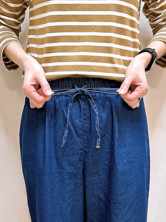 どの角度から見てもシルエットがきれい！しまむらの「脚が長く見えるパンツ」着回し力もバツグンなんです！