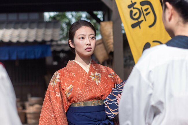 「結婚十訓」で包囲されるヒロイン→戦時下の“二十歳の風圧”に震える【あんぱん第36回レビュー】