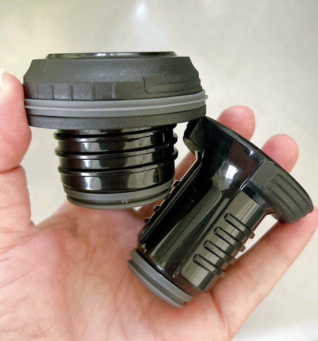 ニトリの“山頂でカップ麺が食えるボトル”の保温力がすごすぎる…!「12時間たってもアツアツです」「キャッチコピーに偽り無し」