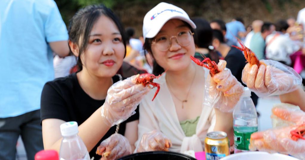 ビールのつまみといえばザリガニ!?中国で個性派食材が人気を集めるワケ