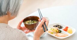 「塩分を控えたいけど味気ないのはイヤ」→医師がすすめる〈意外な食材〉がウマくて健康的だった！