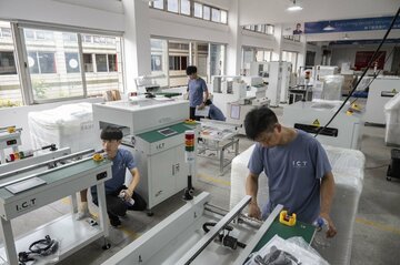 中国が「工場の工場」に、高付加価値品が輸出けん引