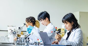 「医師なのに年収300万円」「バイト必須」国立大学病院の若手医師を苦しめる非正規雇用の実態