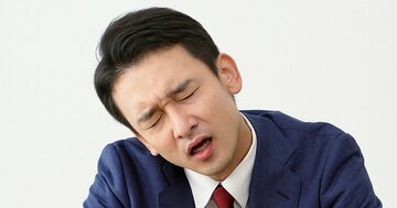 従業員の不満投稿が多い“ブラック”企業ランキング2024【銀行・証券ワースト3】2位はりそな銀行、1位は?