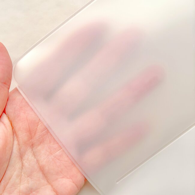 家族の診察券が90枚入った…！ダイソーの「仕分けできるポーチ」ごちゃごちゃ小物をスッキリまとめられて天才！